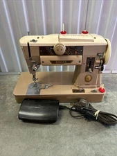 Singer 401A Sewing Machine W/ Pedal -READ -FAST SHIPPING