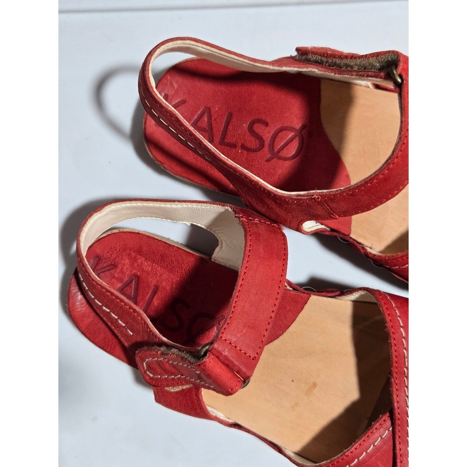 Kalso Earth Shoes Cherry Red Leather Wood Studded Slingback Sandals Women'sSize7 image 2
