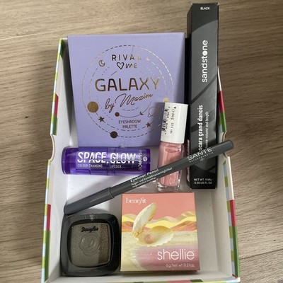 Beautybox Neu Mit Benefit, Sandstone, Essie 