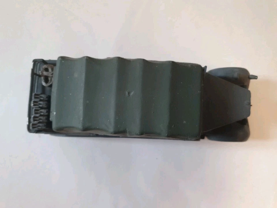 INCONNU - ENGIN CHENILLE ALLEMAND - Ech: 1/43e - KIT METAL BLANC - SUPERBE - - Photo 3/4