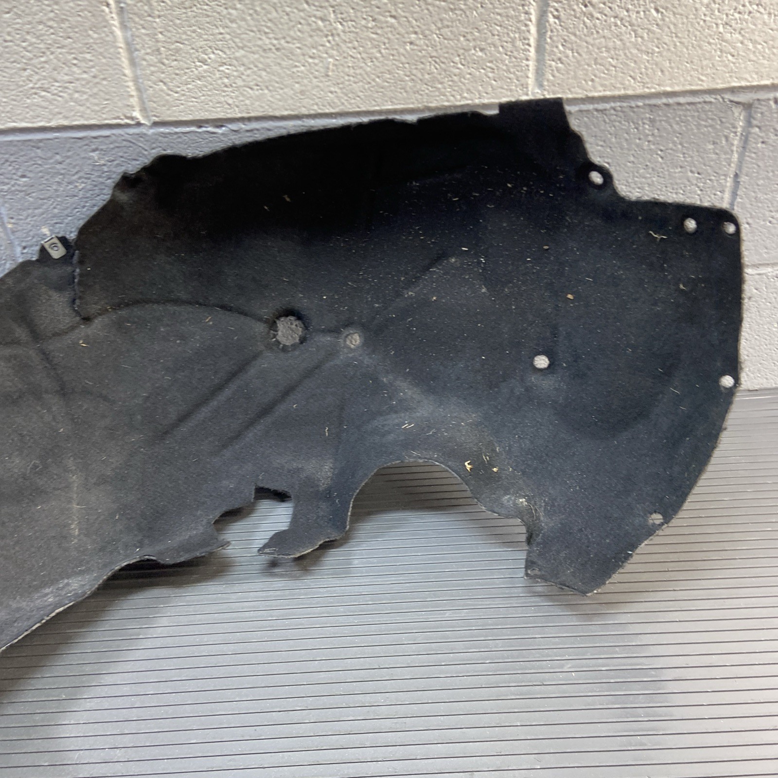 2018-2023 Ferrari Portofino F164 Front Right Rearward Fender Liner OEM *NOTE*