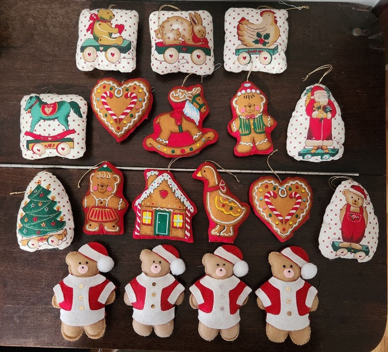 18 Hand Sewn Christmas Ornaments Cut Sew Felt With Fabric Storage Bag