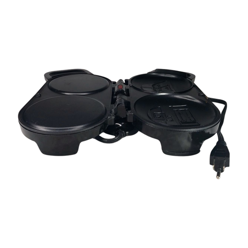 'Star Wars' Darth Vader R2-D2 Pancake Maker - Picture 3 of 5