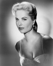ACTRESS MARTHA HYER - 8X10 PUBLICITY PHOTO (ZY-989)