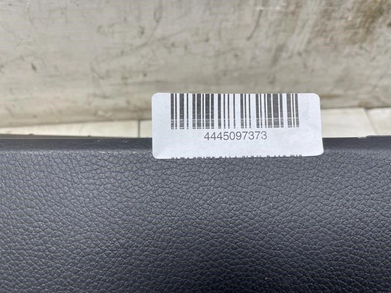 Guantera Hyundai Santa Fe 2013 tablero deportivo OEM+ Foto 2 de 4