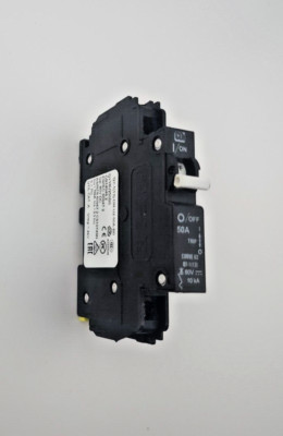1 - QY-1(13) -DM-U2-50A-B0T DC Circuit Breaker dp-3815 80V Delta Din