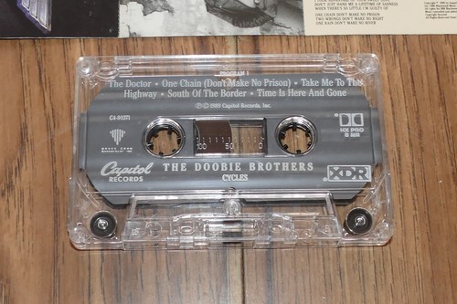 The Doobie Brothers - Cycles (1989, Cassette Tape) - Test Played - Picture 3 of 4