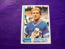 1982 TOPPS BASEBALL CARDS (#200-249)