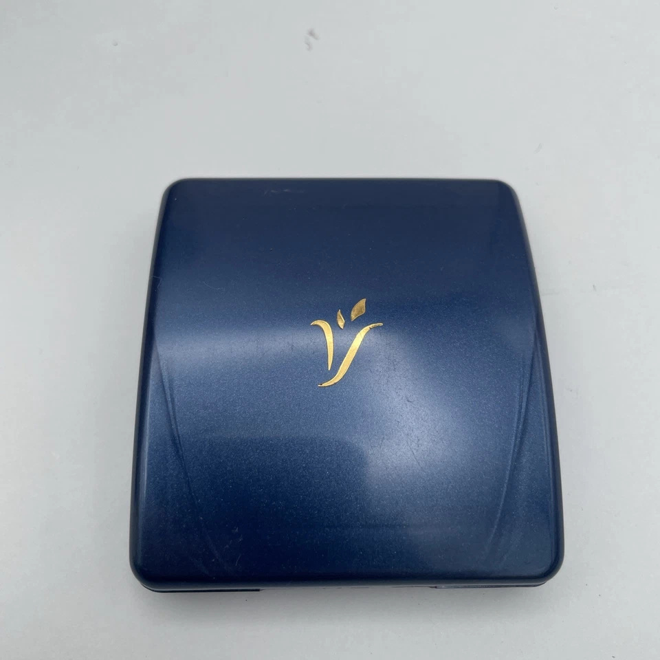 Corn Silk Pressed Powder Compact Classic Translucent Shineless No Color - Image 2 of 3