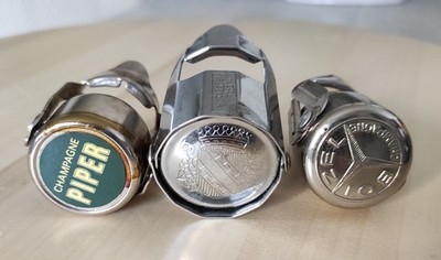 3 alte luftdichte Champagnerkorken