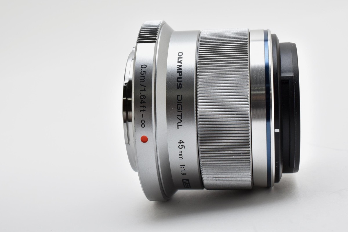 OLYMPUS M.ZUIKO DIGITAL 45mm 1.8 MSC レンズ Amazon.com : OM SYSTEM Olympus M.Zuiko Digital 45mm F1.8 Silver