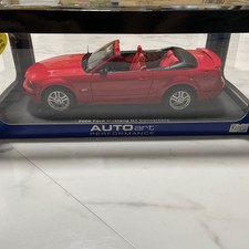  AUTOart 1/18 Ford Mustang GT Convertible 2006 Red Limited 6000 Diecast Model 