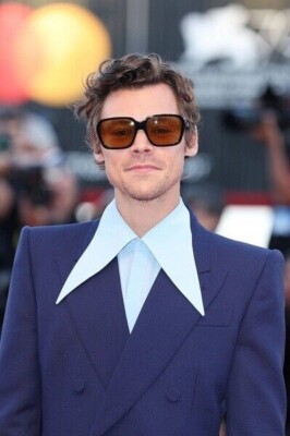 Harry Styles Unsigned 6'' x 4'' Photo - Handsome English singer - One Direction #6