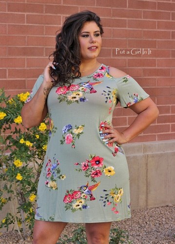 COLD SHOULDER RUFFLE DRESS 1X 2X USA 