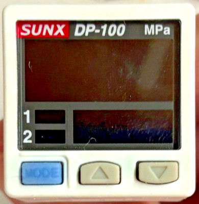 SUNX ,DP-102-N , Digital Pressure Sensor , 10-24Vcd -new-