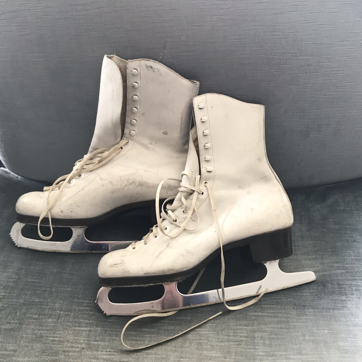 Patins à glace vintage Polar (D'occasion) à Bernex pour CHF 37 – avec Patins à glace vintage Polar (D'occasion) à Bernex pour CHF 37 – avec