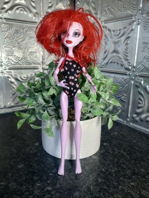 Monster High Mattel Doll Operetta Dance Class Throwback With Outfit   Very Nice 