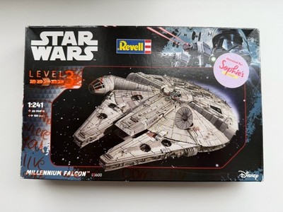 REVELL STAR WARS MILLENNIUM FALCON 3600 PLASTIC MODEL KIT INTL VERSION