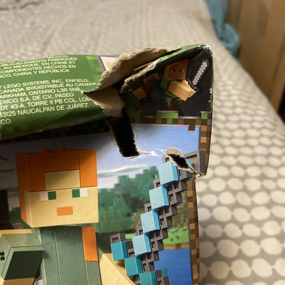 LEGO Minecraft Alex Big Fig w/ Chicken 21149 - Series 1  NEW SEMI SEALED Rare - Image 3 of 4