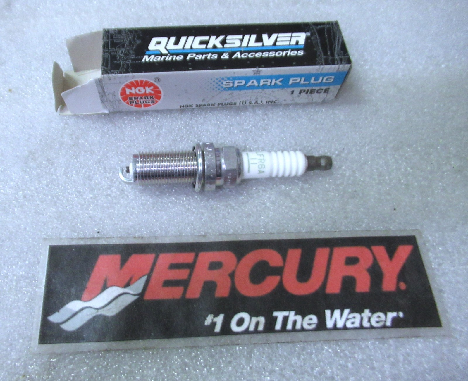 SP14 Mercury Quicksilver 33-881284Q LFR6A-11 Spark Plug OEM New Boat Parts