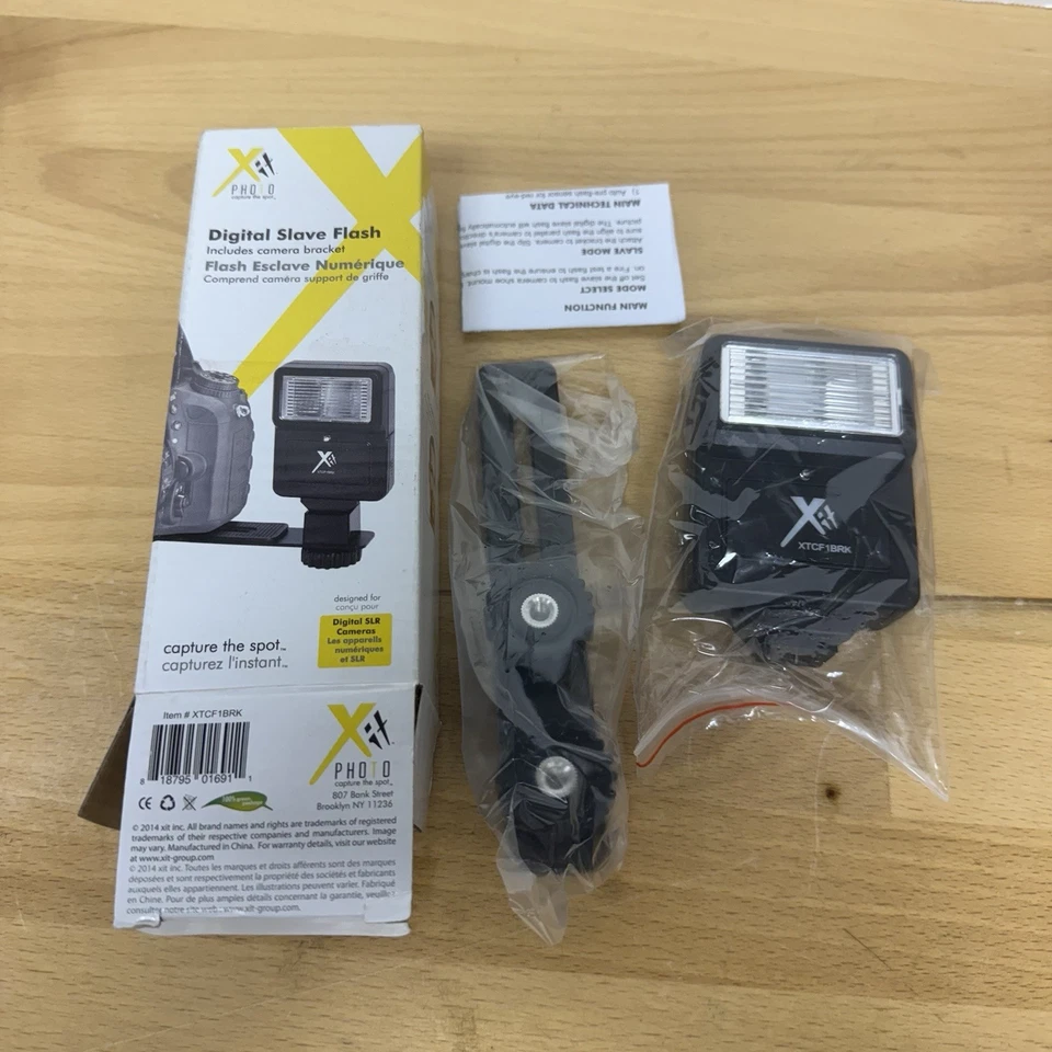 DIGITAL SLAVE FLASH with Bracket for Digital DSLR Camera - Image 2 of 4