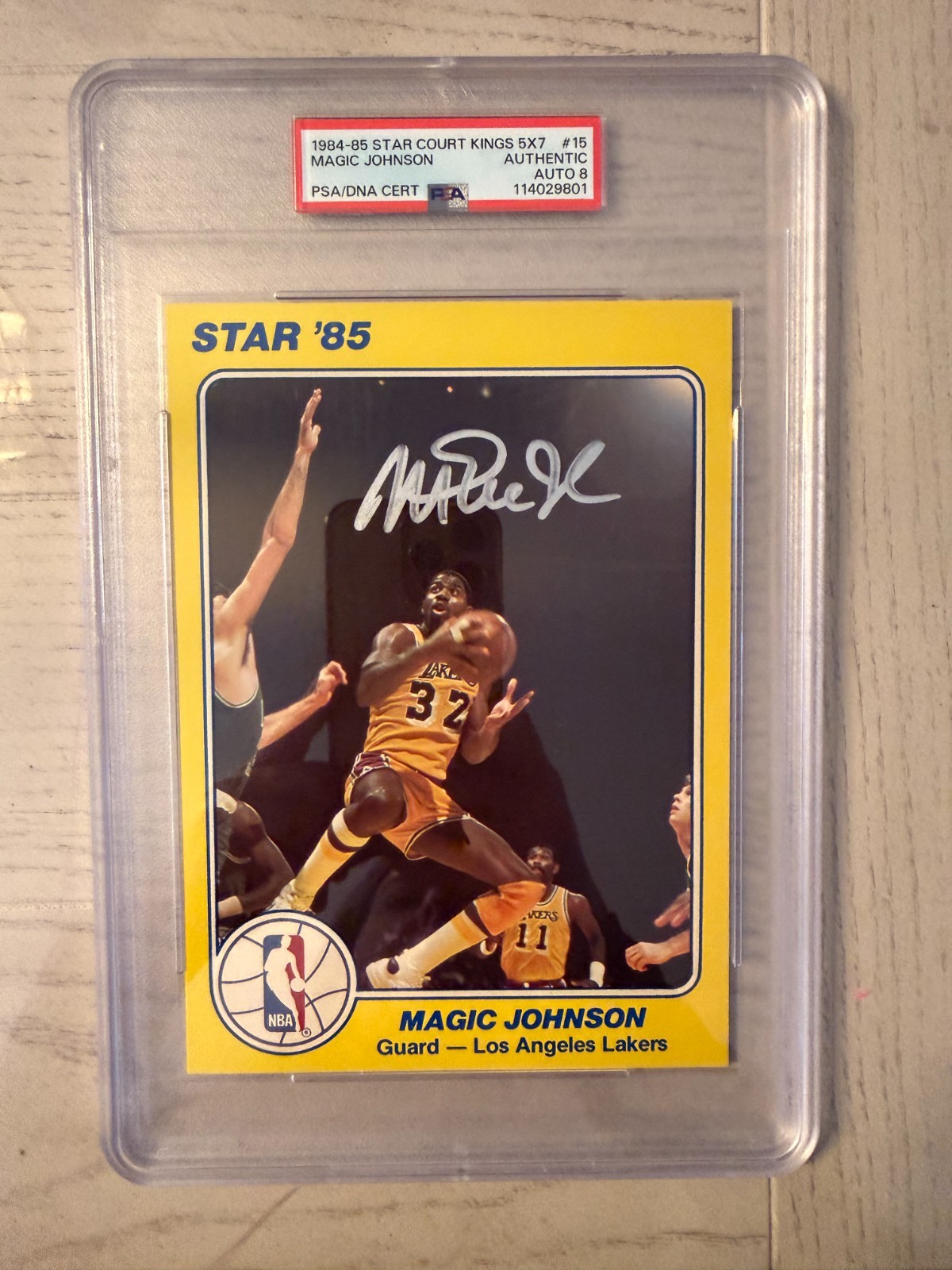 1984-85 STAR COURT KINGS 5X7 #15 MAGIC JOHNSON AUTHENTIC AUTO 8 PSA/DNA CERT