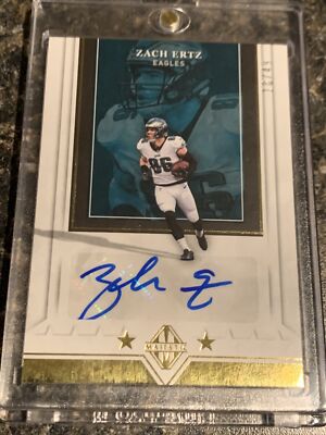Zach Ertz 2018 Panini Autographed Card 18/49 Philadelphia Eagles