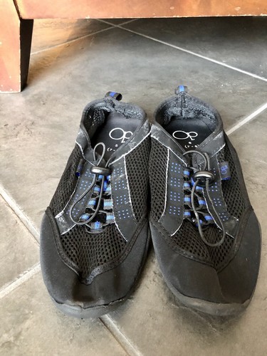 OP Mens Water Shoes Black Size Small or 