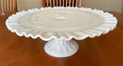 VINTAGE WESTMORELAND? FENTON? WHITE MILK GLASS RUFFLED EDGE ROUND CAKE PLATE