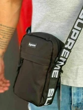 SUPREME Messenger Bag (SS18) Black