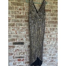 Unithorse Sleeveless V-Neck Metallic Sequin Evening Dress