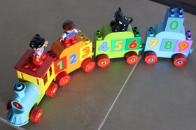 Lego Duplo Lot: 5380, 5416, 5931, 6152 & 10847