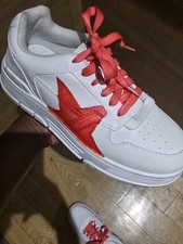 PROMOZIONE Prodotti personalizzati come scarpe da ginnastica, abbigliamento (t-shirt, felpe con cappuccio) ecc