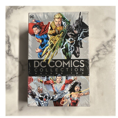 DC Comics Collection Vol. Two Box Set w/ Blu Ray (Batman, Justice League)