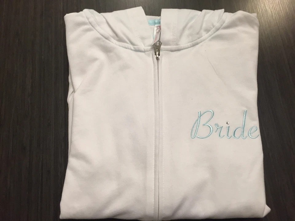 Nueva sudadera con capucha blanca pequeña Gilligan & Omalley de novia para mujer Foto 3 de 4