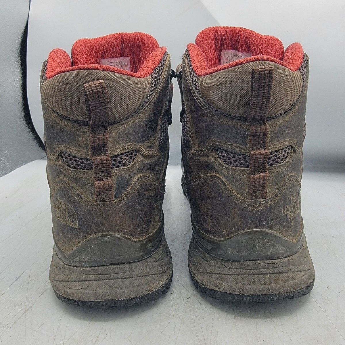 The North Face Hedgehog Mens 8.5 Hike II Mid Gore Tex Bone  display picture 3