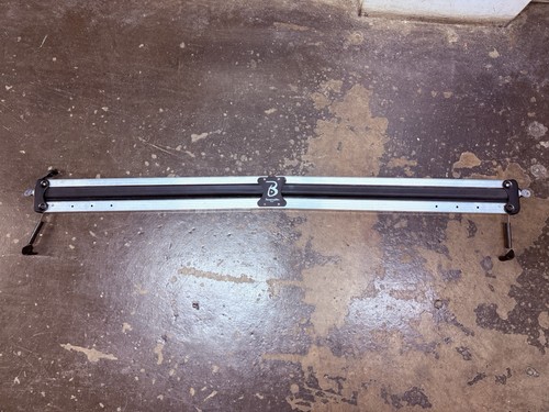 Barrecrafters USA Ski Rack Single Bar W/ 2 Keys Roof Mount Vintage