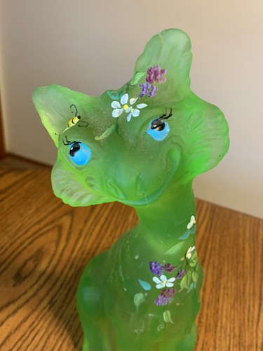 Vintage Large Fenton Alley Cat Green Vaseline Uranium Glass Hand Painted-Signed - Picture 7 of 12