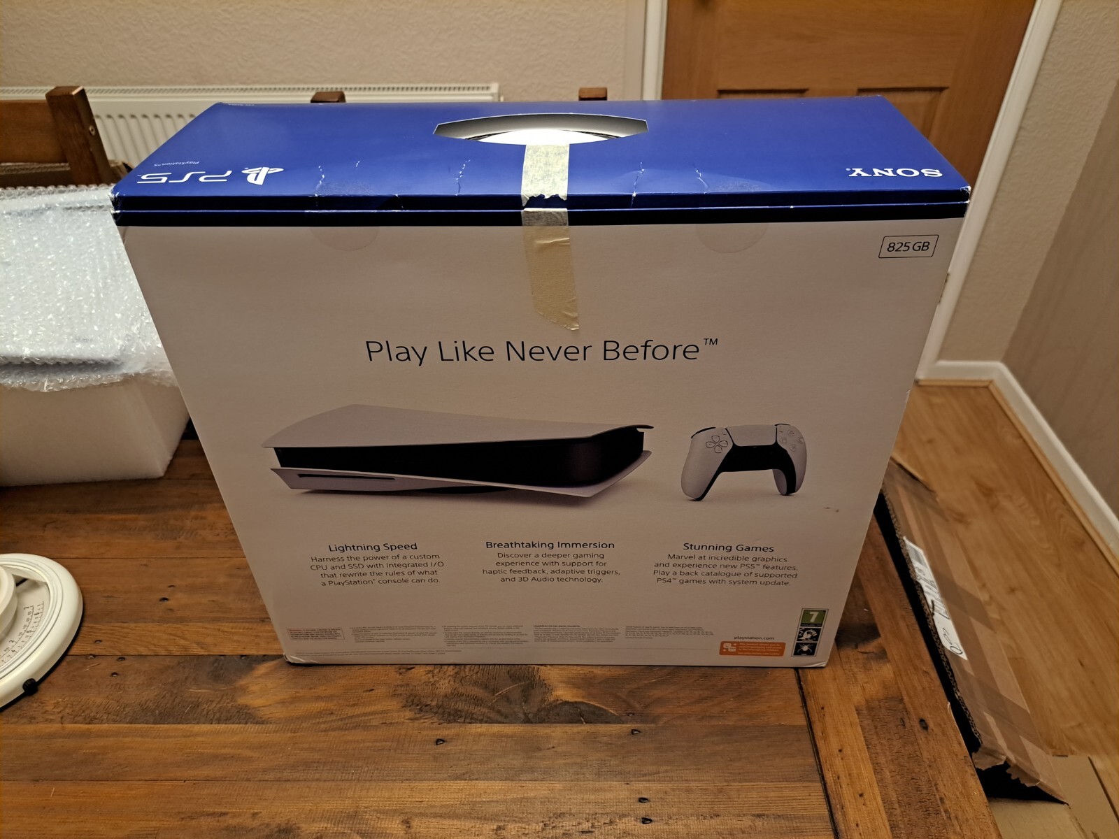 Sony PS5 BluRay Edition Console White Comes With Black Plates