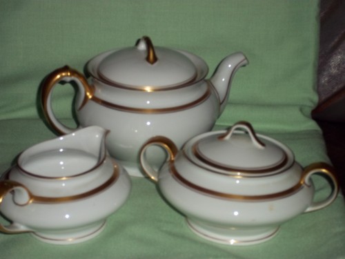 K&A Krautheim Selb Bavaria Germany Gold And Metallic Cream Teapot Cream, Sugar w - Picture 2 of 4
