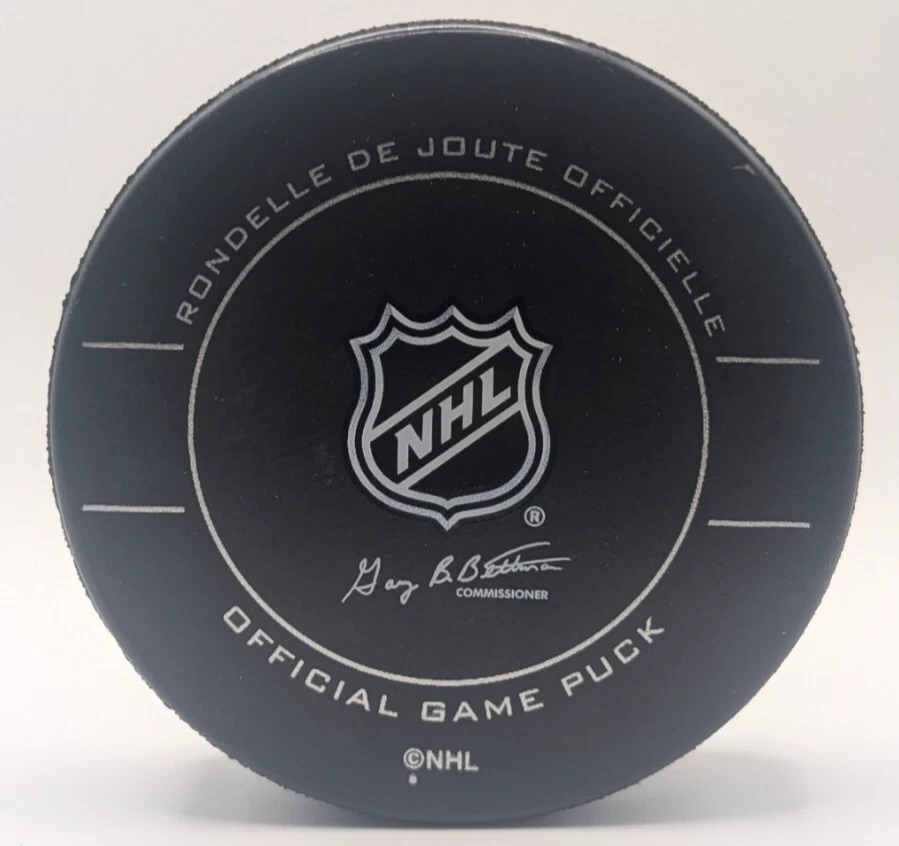 NAZEM KADRI FIRMADO TORONTO HOJAS DE ARCE JUEGO DISCO UDA CERTIFICADO DE AUTENTICIDAD NHL Foto 3 de 4