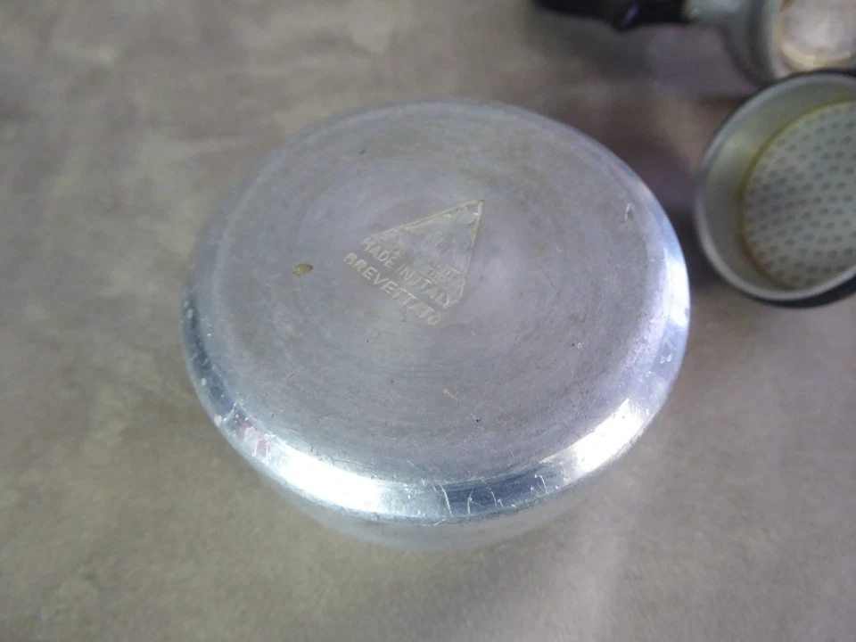 CAFETIERE EXPRESSO ITALIENNE, ancienne, une tasse. - Photo 4/4