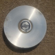 Chrysler Town Country Wheel Center Cap 01 2002 2003 Hubcap 04743123aa 16 A Chrysler Town Country Wheel Center Cap 01 2002 2003 Hubcap 04743123aa 16 A
