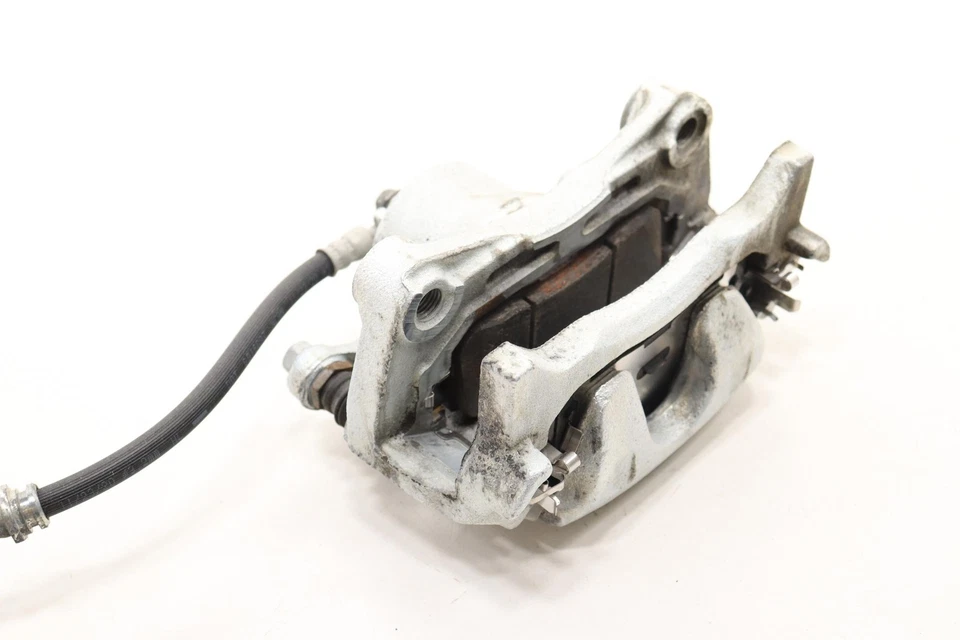 Pinza de freno de disco delantera izquierda Nissan Altima 2013-2025 OEM 462116CA0D Foto 3 de 4