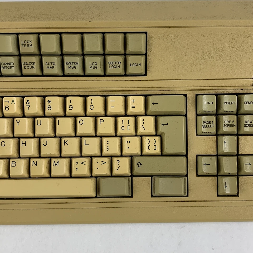 Keytronic KB3270 Plus Micro to Mainframe Keyboard Professional Series Tested - Image 4 of 4