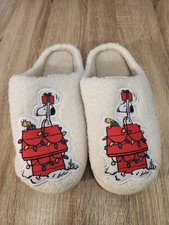 Peanuts Snoopy Slipper, Small/Medium