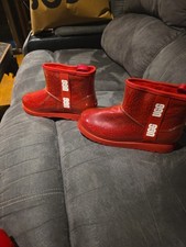 UGG Unisex-Child Classic Clear Mini Ii Fashion Boot Size 6 Without Box