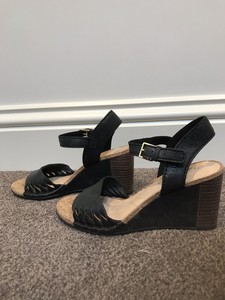 clarks women's wedge shoes