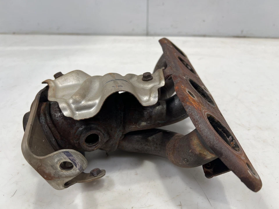 Nissan 1.6L Engine Exhaust Manifold - Fits Versa Micra OEM 140023HC0A - Image 3 of 4