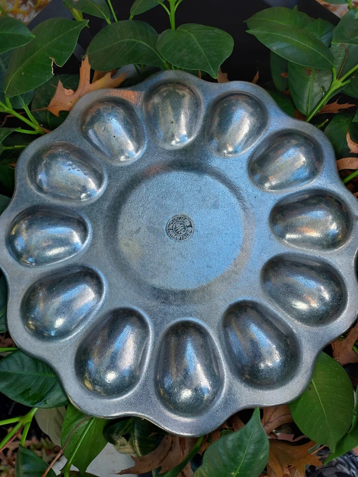 Wilton Armetale Reggae Deviled Egg Serving Tray Timeless - Image 4 of 4